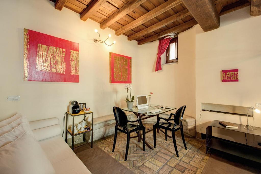 Bed and Breakfast Residenza Torre Colonna Рим Номер фото