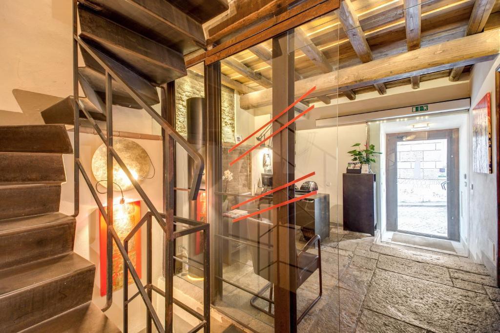 Bed and Breakfast Residenza Torre Colonna Рим Экстерьер фото